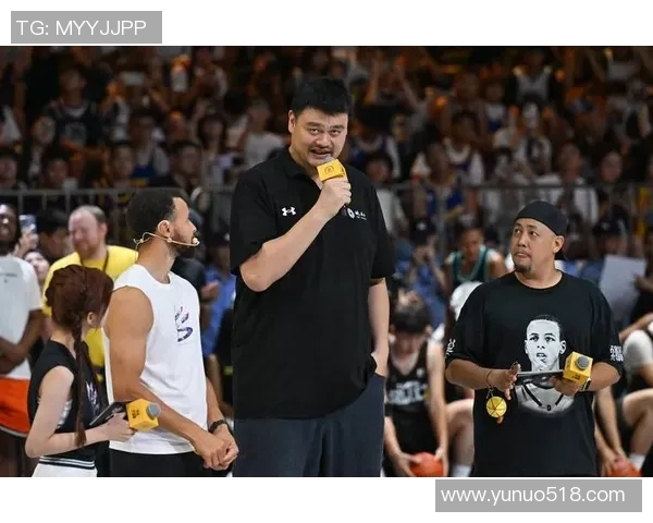 姚明亲临内江传递篮球梦想激励年轻一代热爱运动与拼搏精神 姚明亲临内江传递篮球梦想激励年轻一代热爱运动与拼搏精神