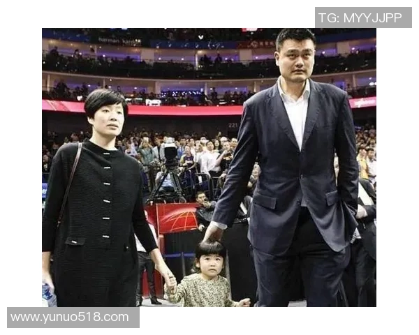 姚明女儿热爱时尚与美丽展现青春风采与个性魅力 姚明女儿热爱时尚与美丽展现青春风采与个性魅力