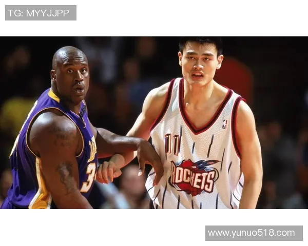 魔兽霍华德回忆与姚明的对决与友谊深情分享篮球场上的传奇瞬间