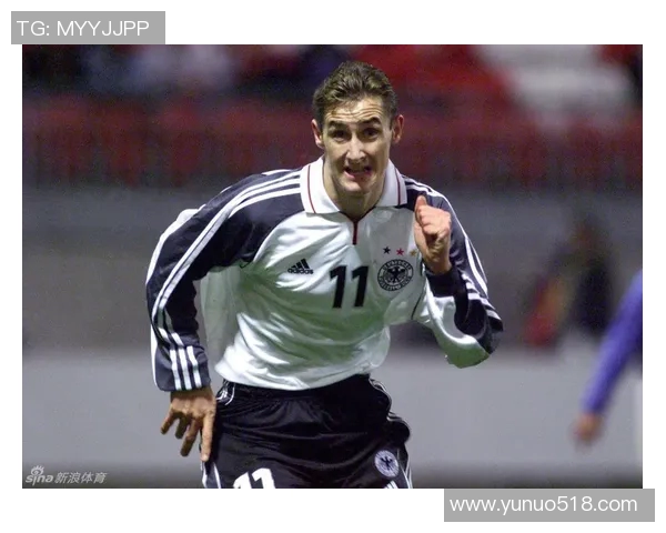 巴西退役足球明星的辉煌生涯回顾与经典瞬间展现 巴西退役足球明星的辉煌生涯回顾与经典瞬间展现