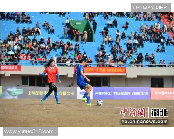 足球明星街头乞讨真实瞬间高清图片曝光引发热议