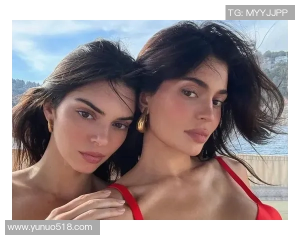 足球明星与肯豆的浪漫故事揭秘两位风云人物的交集与情感纠葛