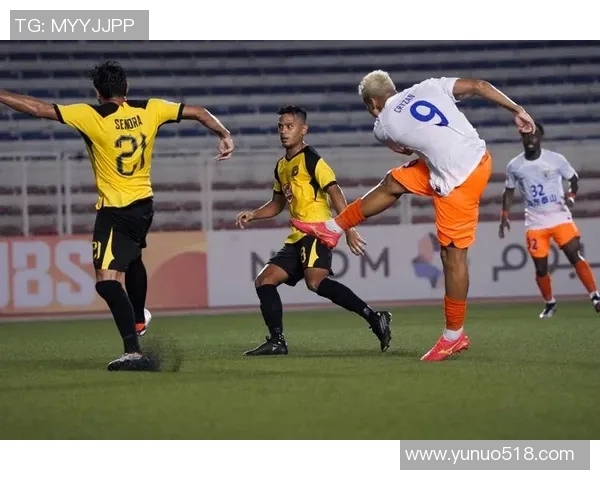 足球明星精彩瞬间高清步伐图集展现运动之美与激情 足球明星精彩瞬间高清步伐图集展现运动之美与激情